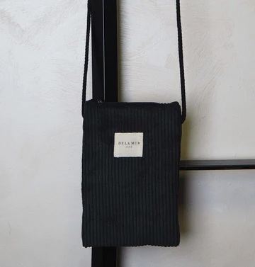 Bolso porta móvil pana De La Mur